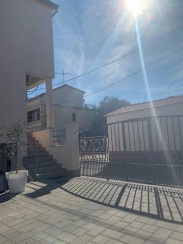 Deluxe Valentina Apartment